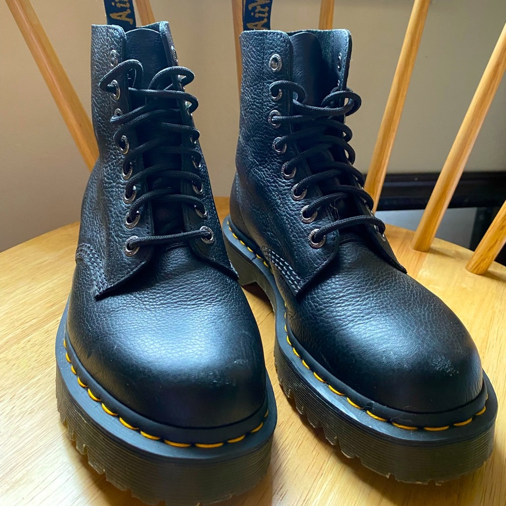Dr. Martens Bex 1460 Midform Boots